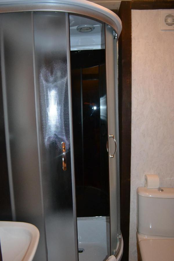 Roksolana Hotel Izki Ngoại thất bức ảnh