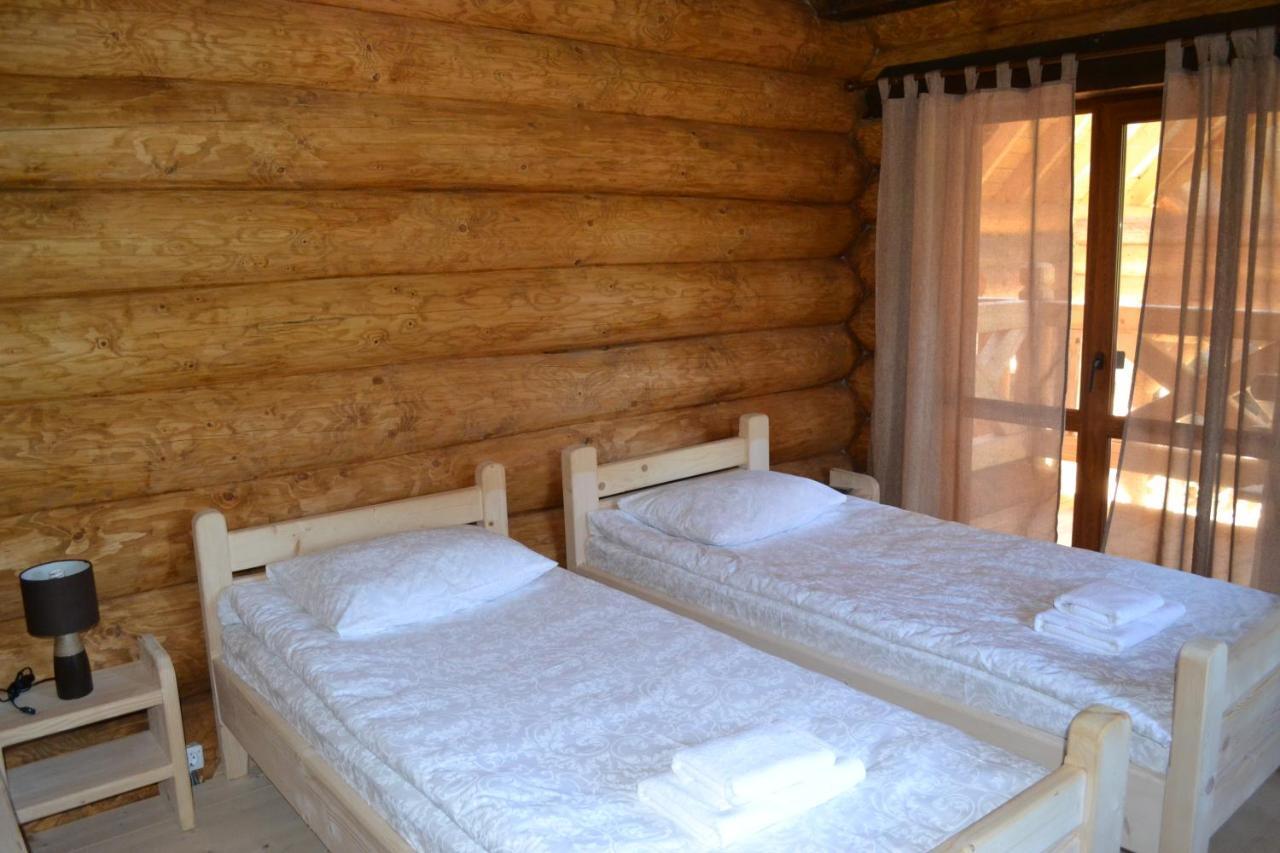 Roksolana Hotel Izki Ngoại thất bức ảnh